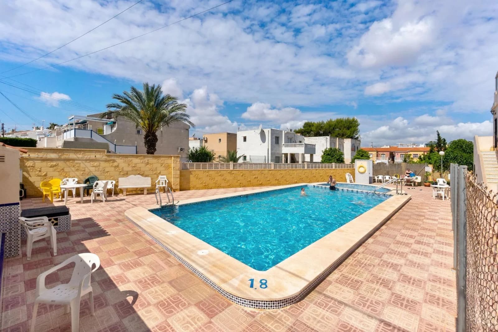 Bungalow de 1 chambres à vendre à Torrevieja, Alicante - Image 2
