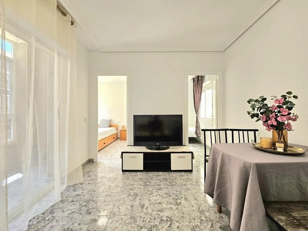 Apartment de 3 chambres à vendre à Torrevieja, Alicante - Image 2