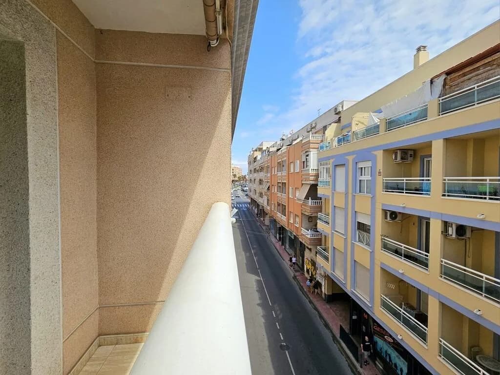 Apartment de 2 chambres à vendre à Torrevieja, Alicante - Image 6