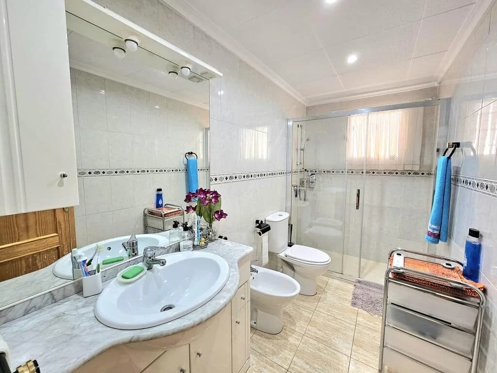 Apartment de 2 chambres à vendre à Torrevieja, Alicante - Image 8