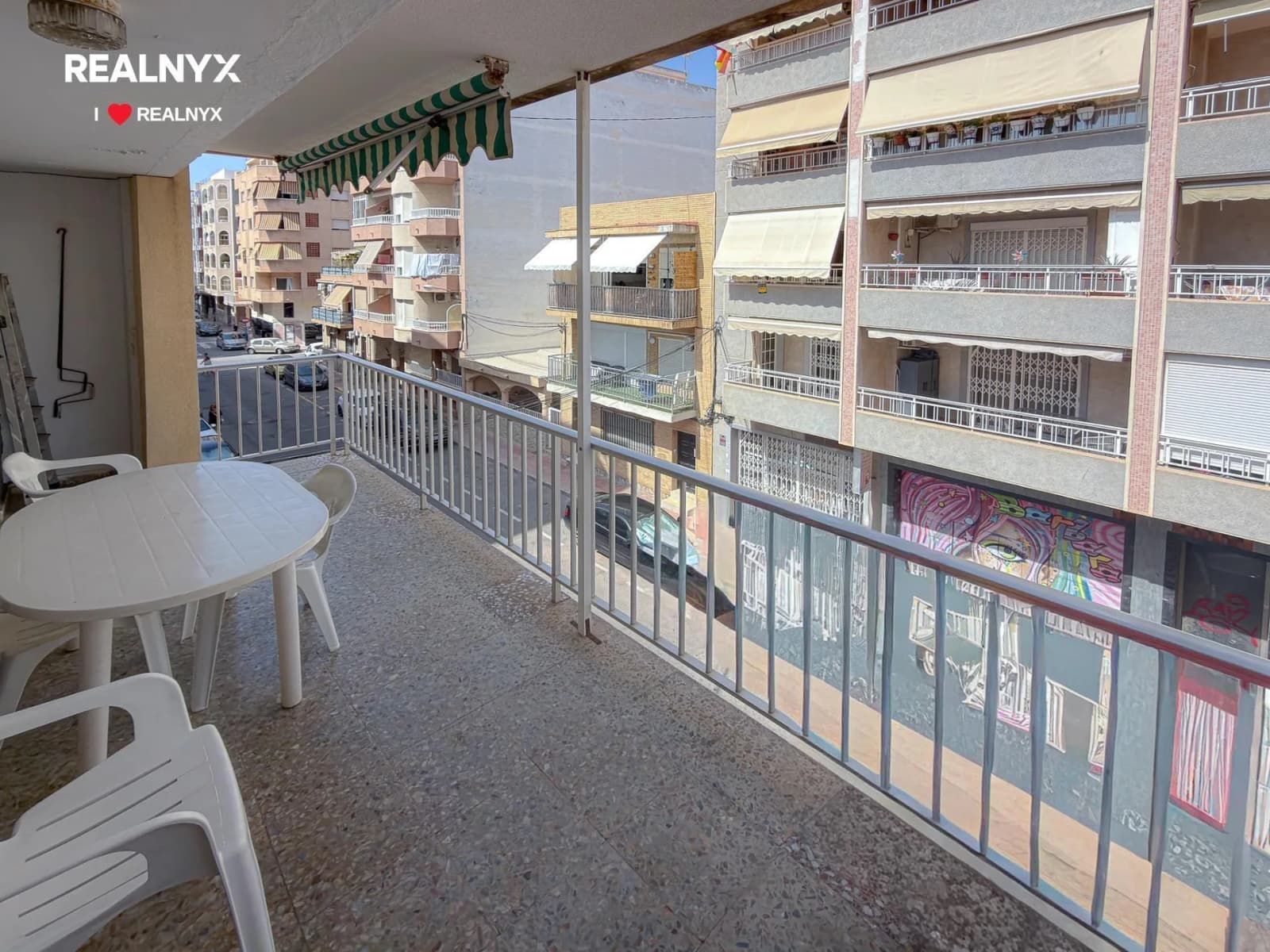 Villa de 4 chambres à vendre à Torrevieja, Alicante - Image 9