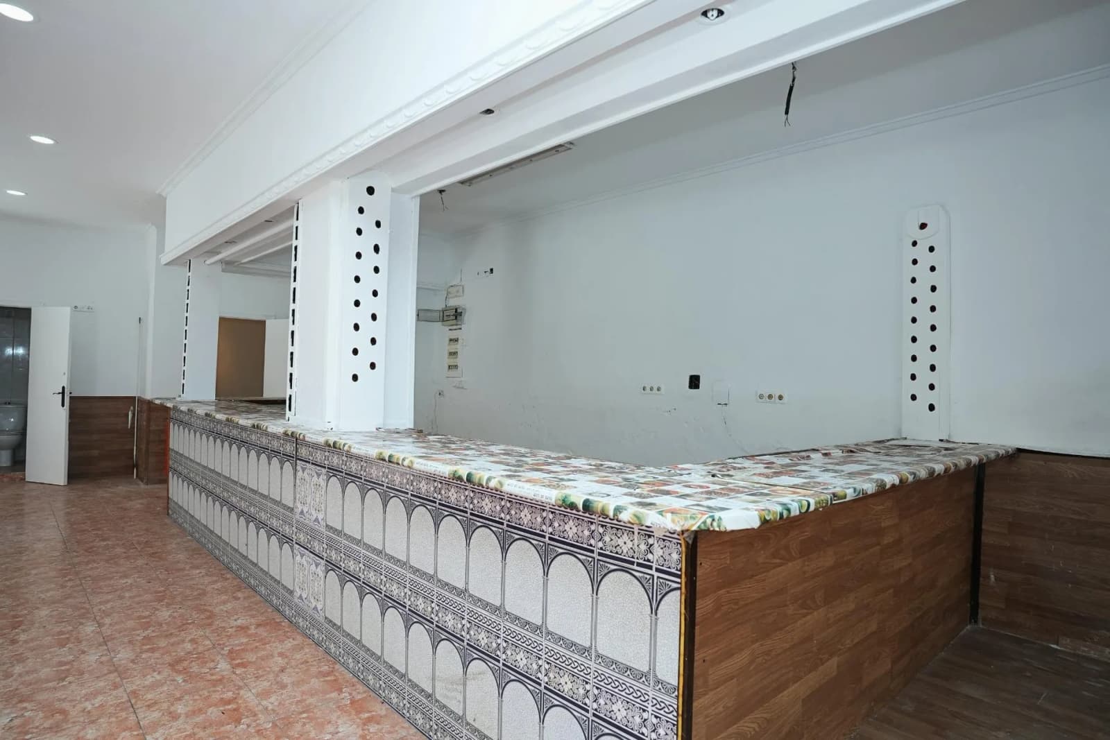 Commercial de 3 chambres à vendre à Torrevieja, Alicante - Image 5