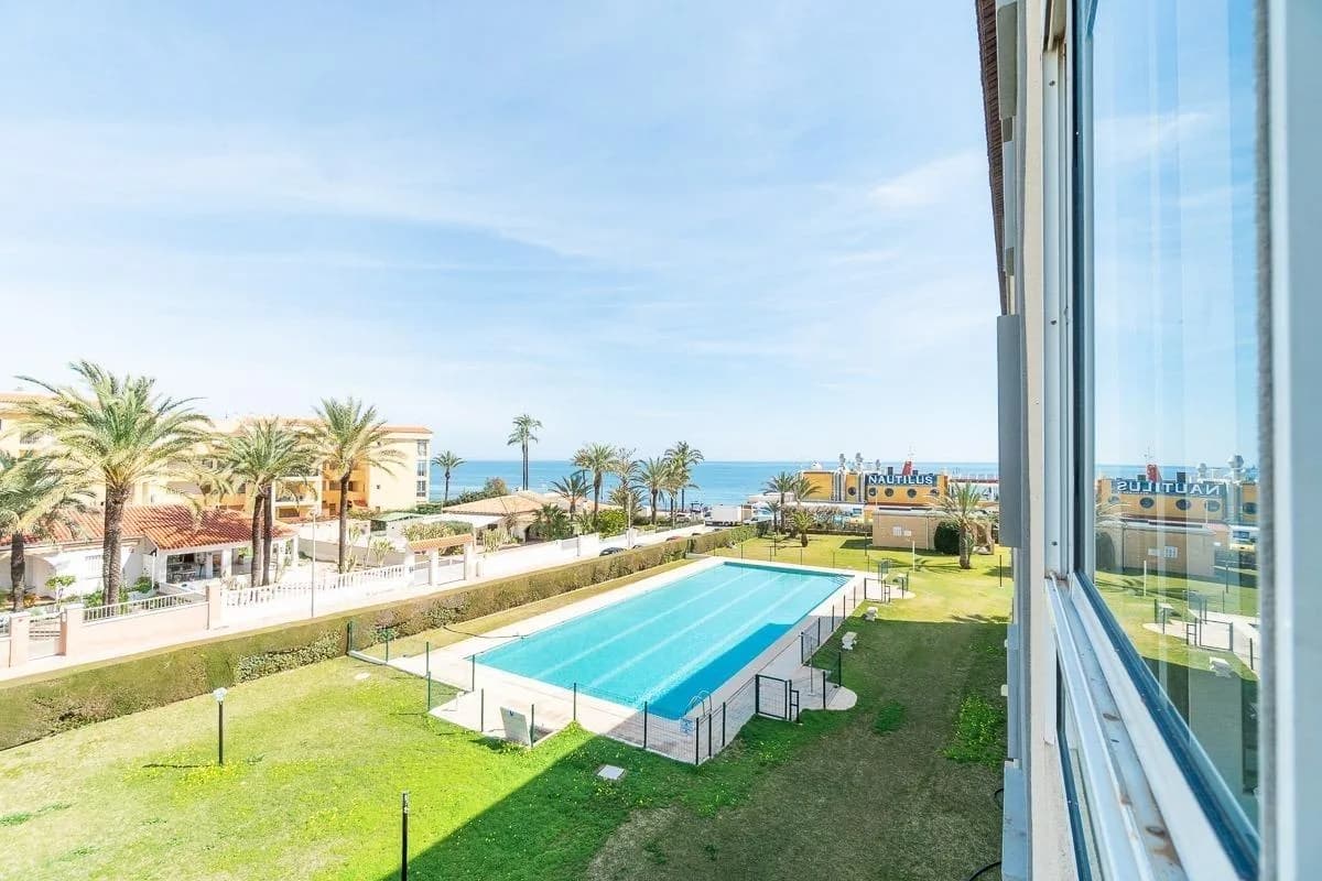 Apartment de 2 chambres à vendre à Torrevieja, Alicante - Image 4