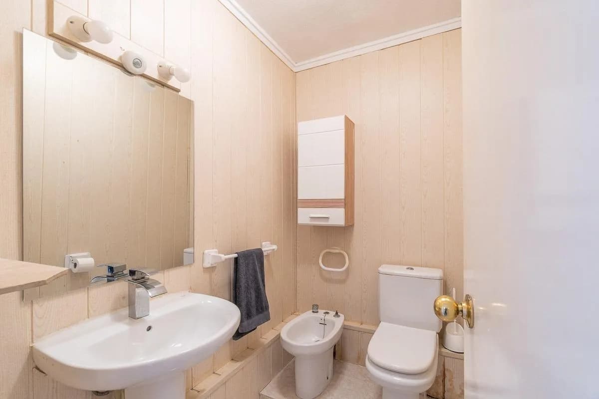 Apartment de 2 chambres à vendre à Torrevieja, Alicante - Image 9