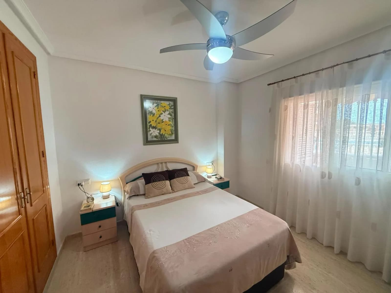 Apartment de 2 chambres à vendre à Torrevieja, Alicante - Image 2