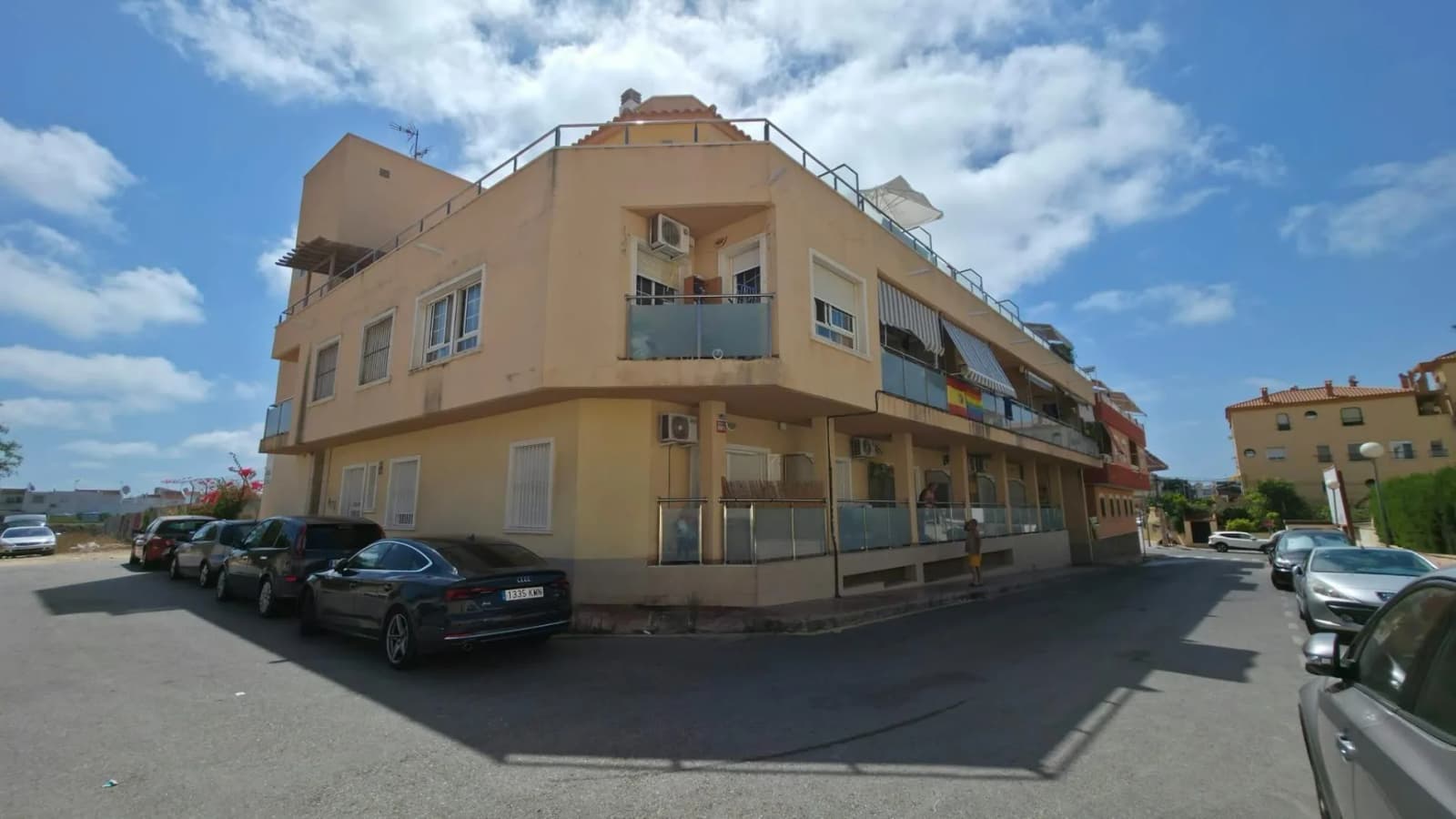 Apartment de 2 chambres à vendre à Torrevieja, Alicante - Image 2