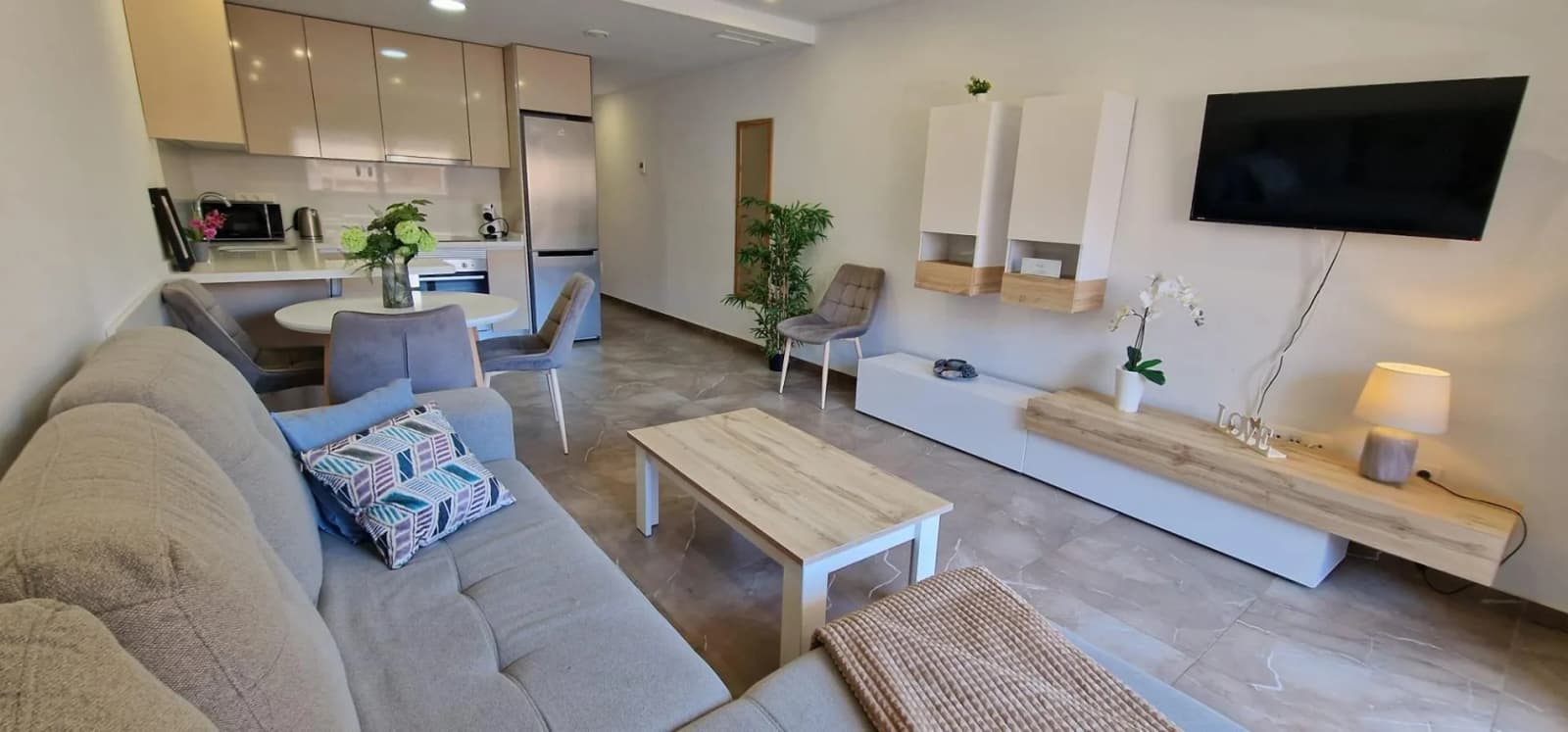 Apartment de 2 chambres à vendre à Torrevieja, Alicante - Image 3