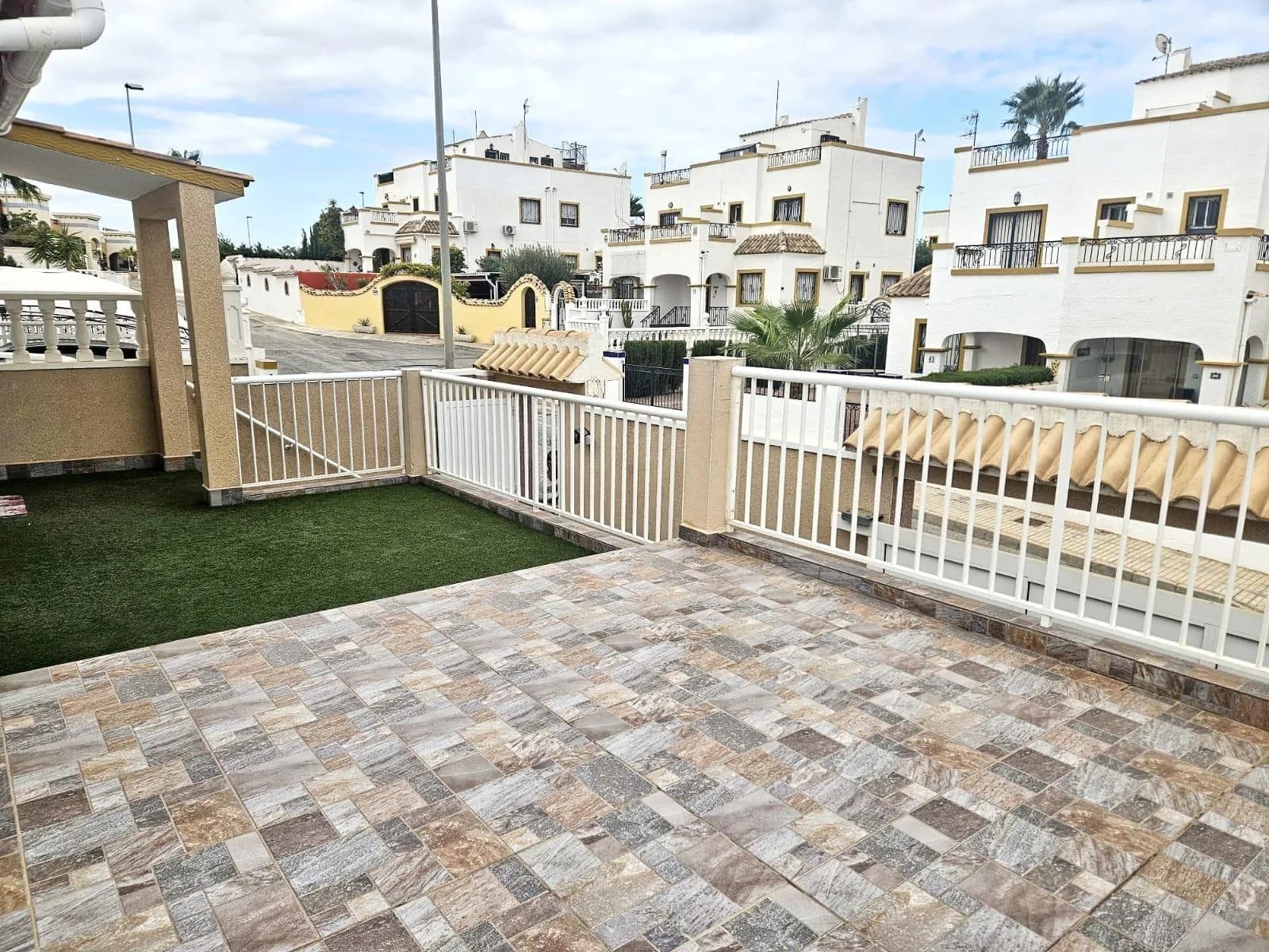 Villa de 6 chambres à vendre à Torrevieja, Alicante - Image 3