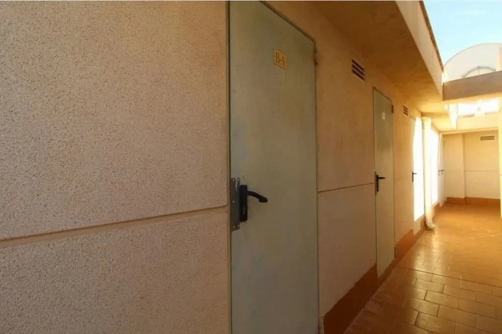 Apartment de 2 chambres à vendre à Torrevieja, Alicante - Image 3