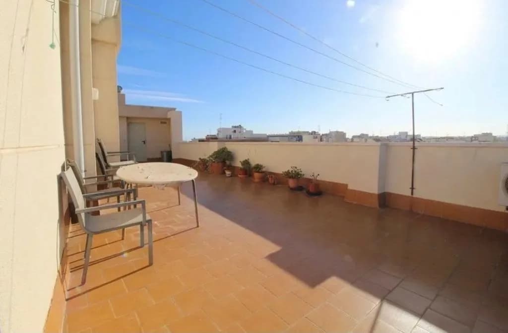 Apartment de 2 chambres à vendre à Torrevieja, Alicante - Image 4