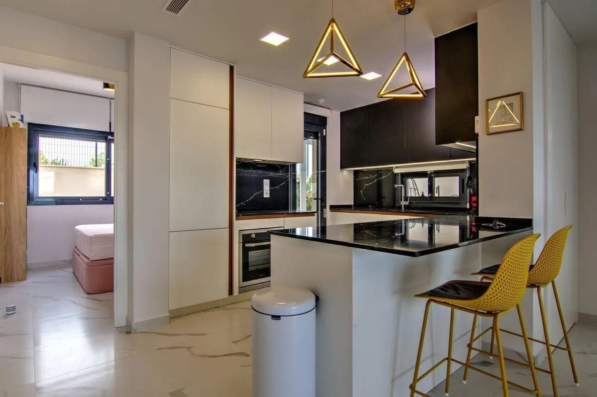 Villa de 2 chambres à vendre à San Miguel de Salinas, Alicante - Image 3