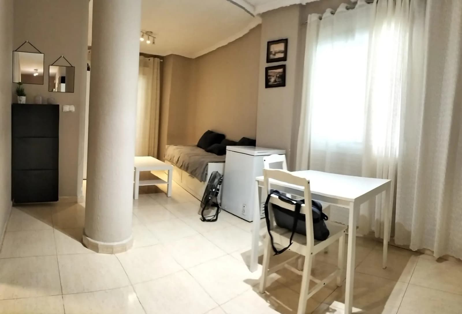 1 Bedroom Apartment for Sale in Torrevieja, Alicante - Image 2