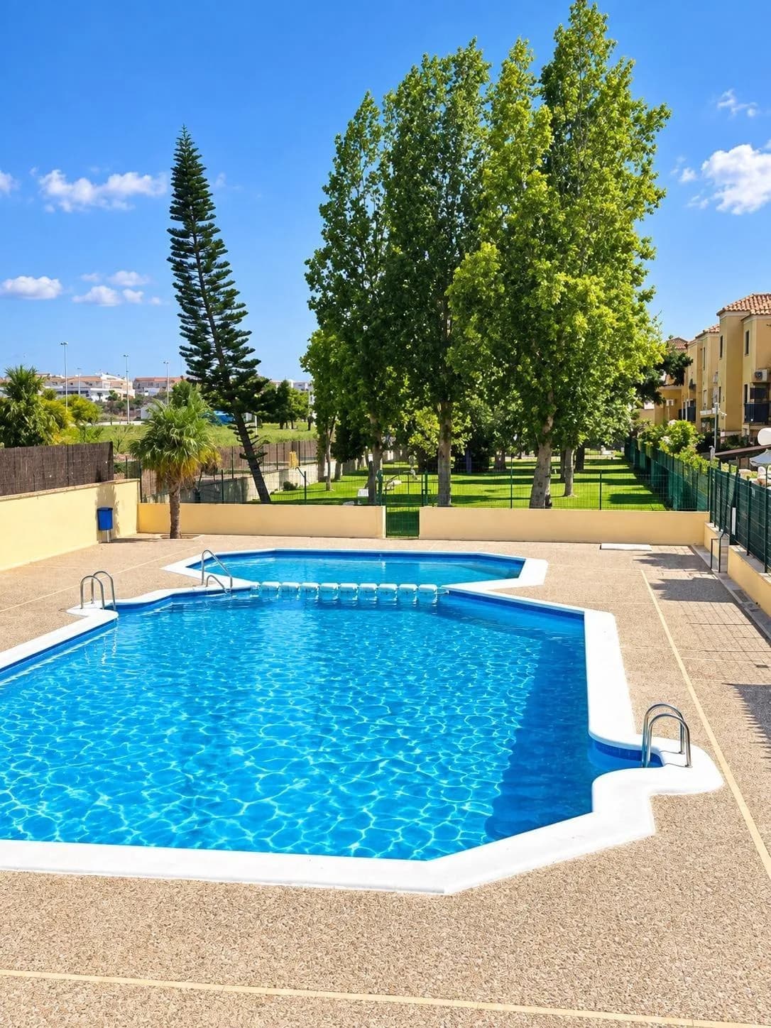 Terraced House In Torrevieja - Image 2