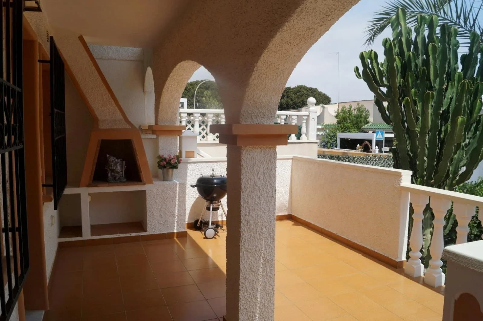 Bungalow de 2 chambres à vendre à Orihuela Costa, Alicante - Image 2