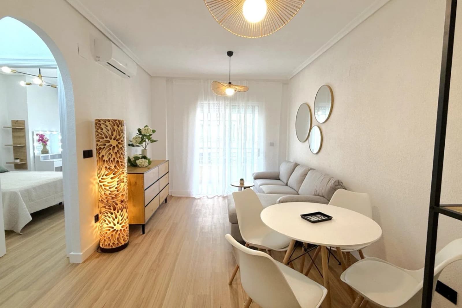 Apartment de 2 chambres à vendre à Torrevieja, Alicante - Image 2