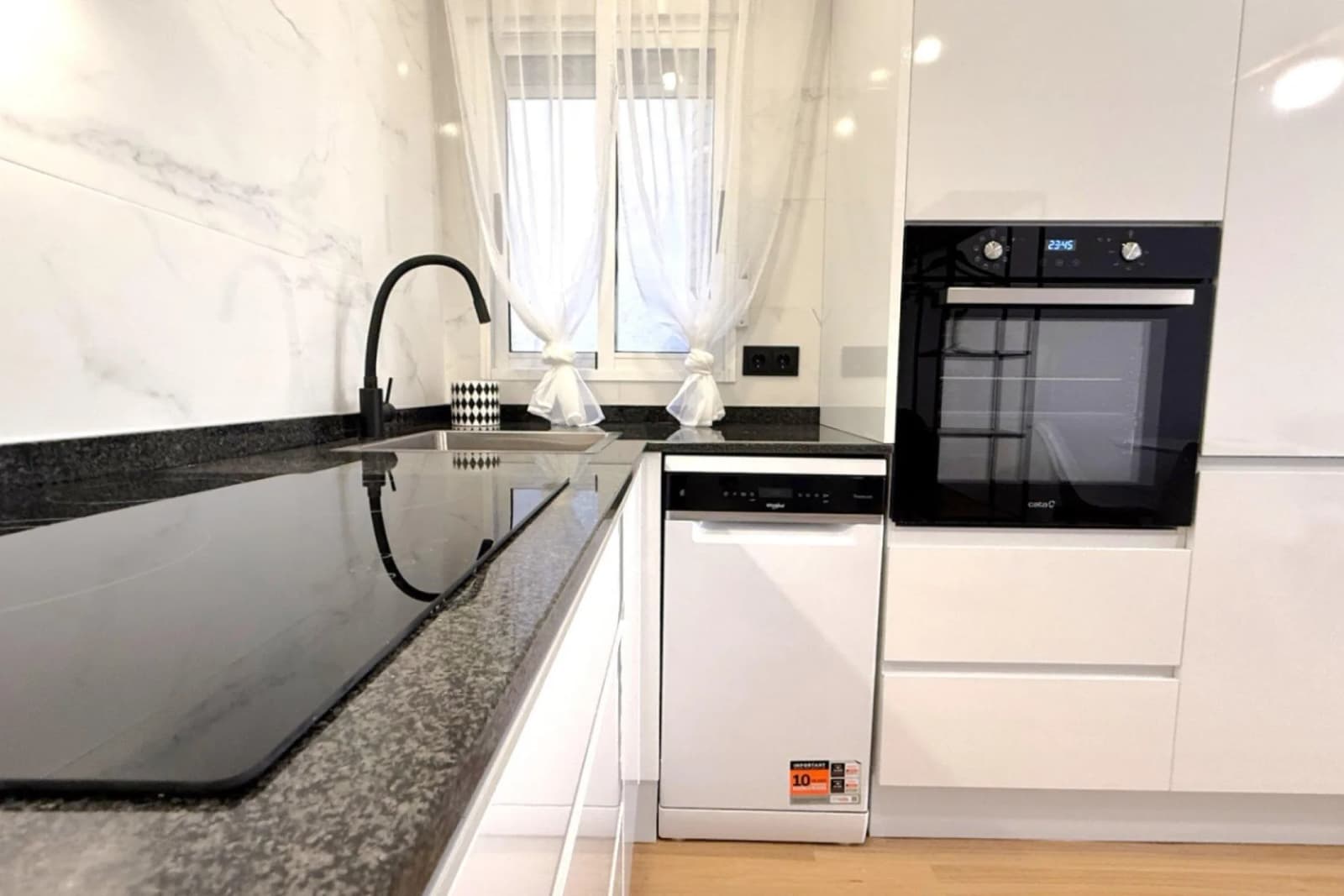 Apartment de 2 chambres à vendre à Torrevieja, Alicante - Image 6