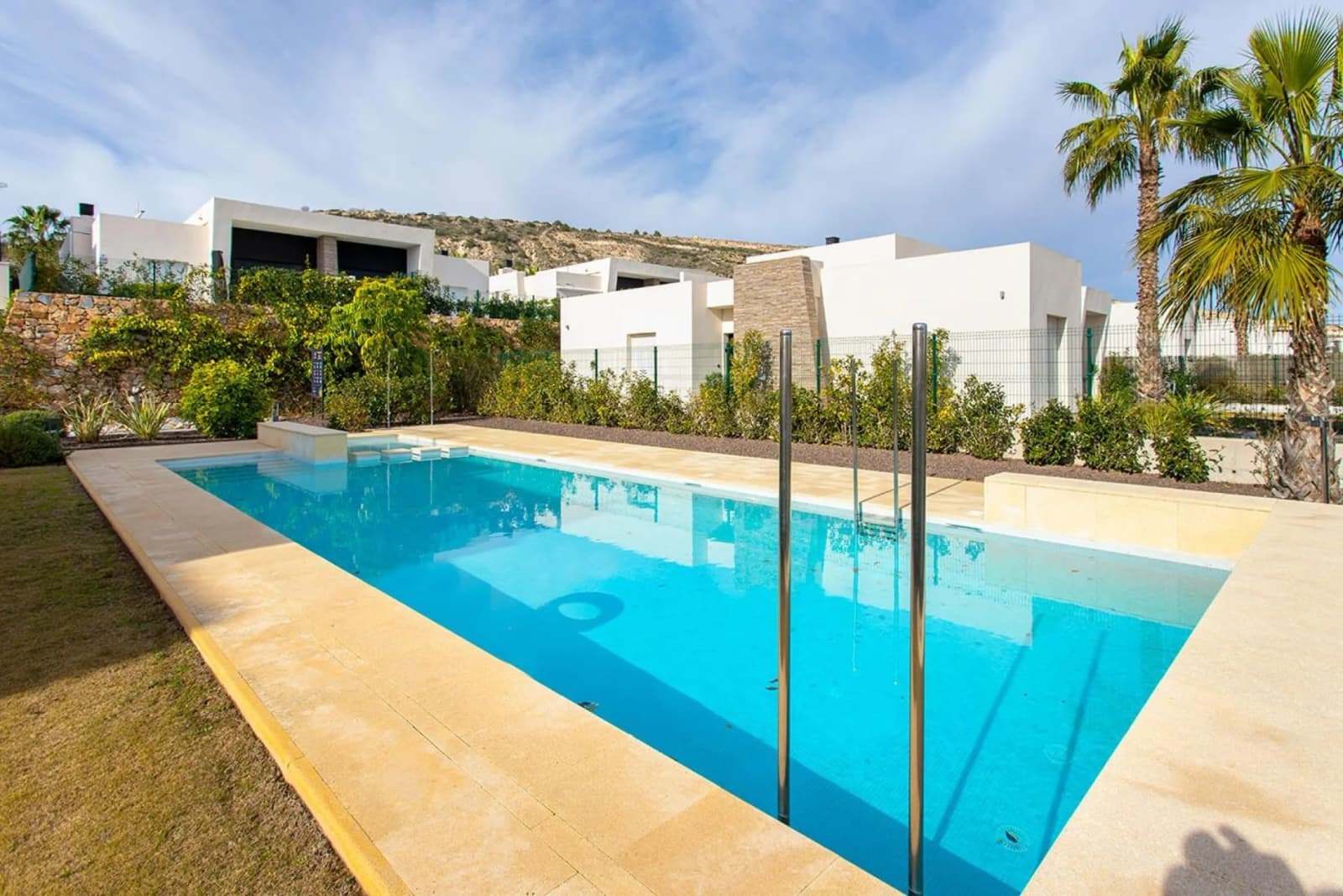 Apartment de 2 chambres à vendre à Algorfa, Alicante - Image 2