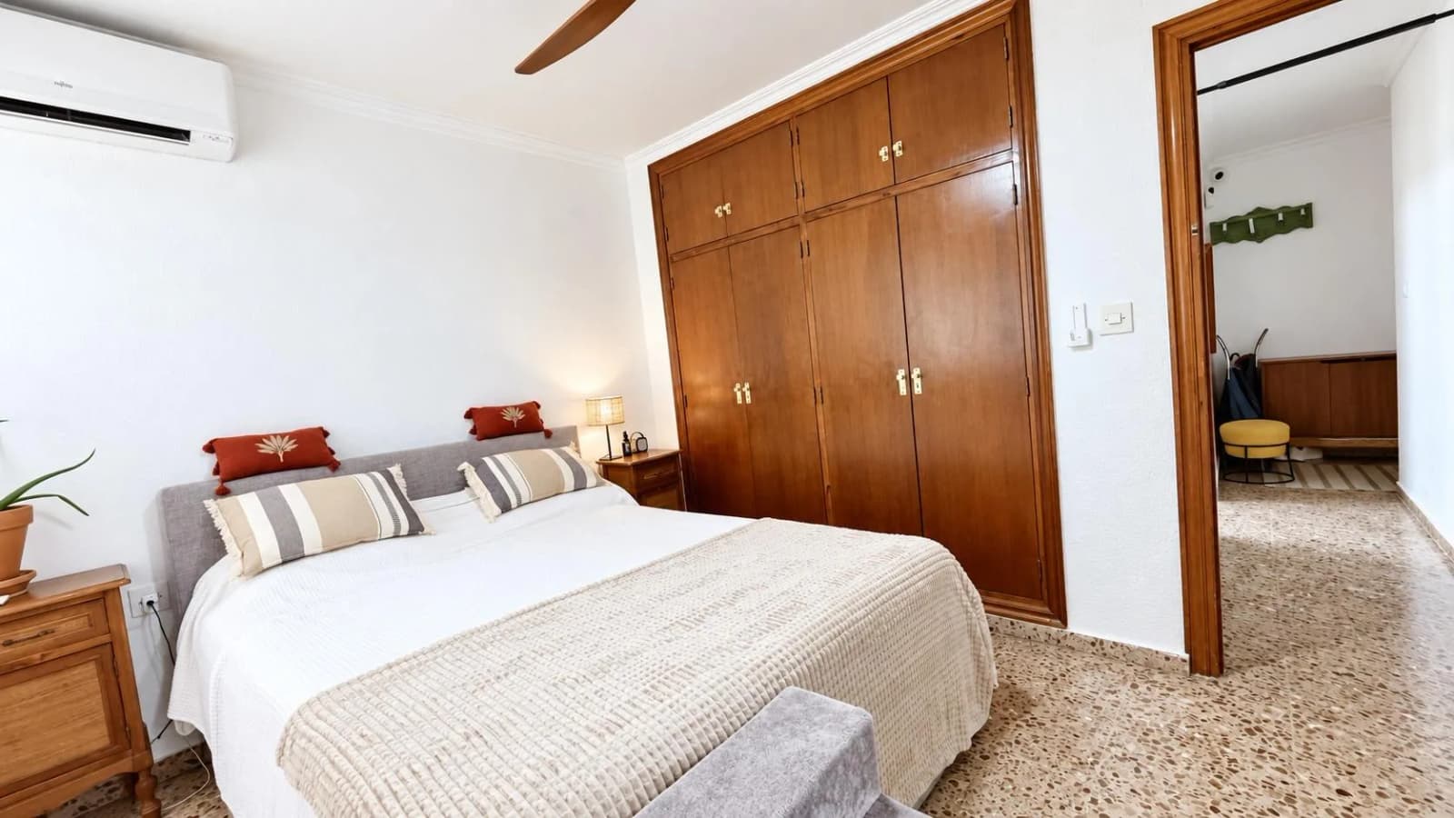 3 Bedroom Apartment for Sale in Orihuela Costa, Alicante - Image 9