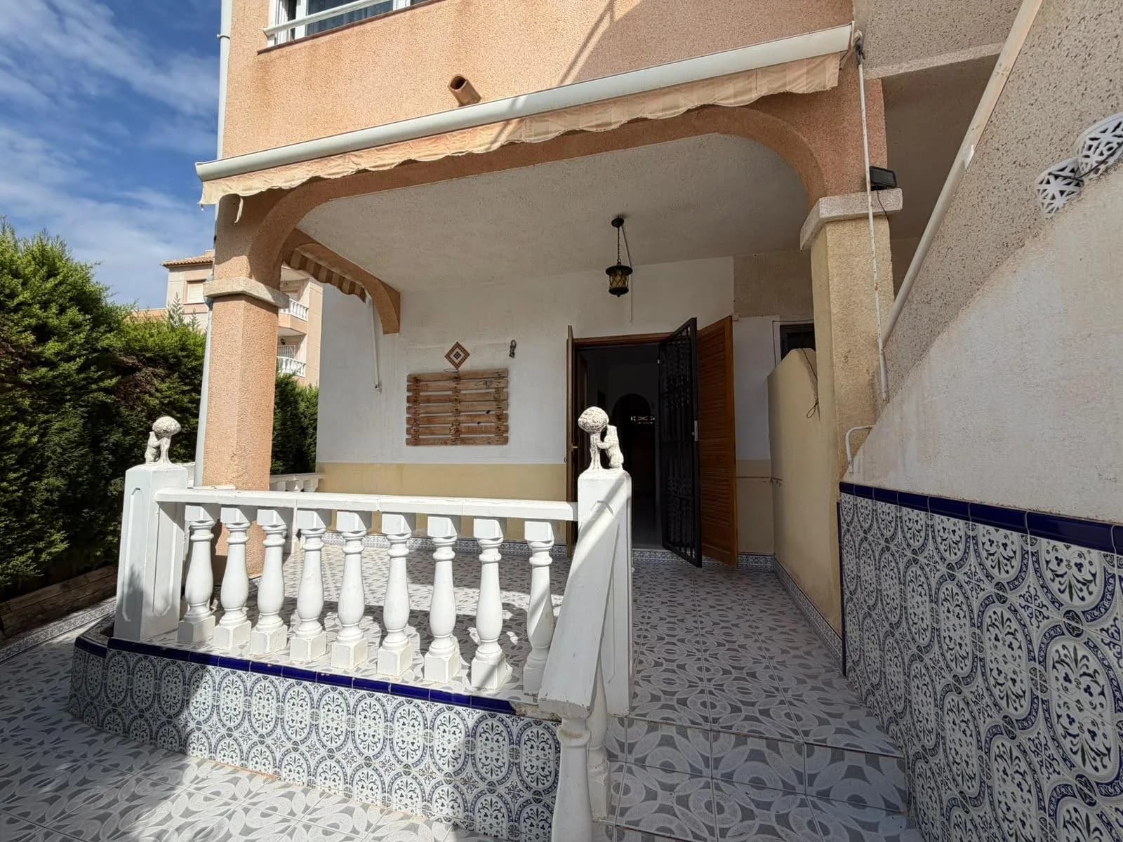 Apartment de 2 chambres à vendre à Torrevieja, Alicante - Image 3