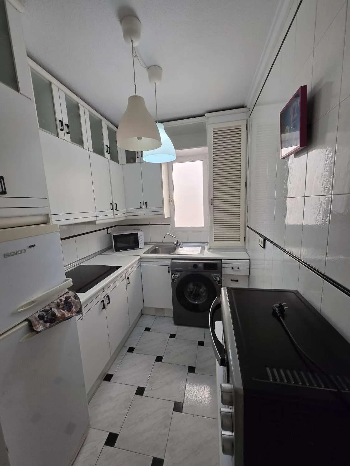 3 Bedroom Apartment for Sale in Torrevieja, Alicante - Image 5