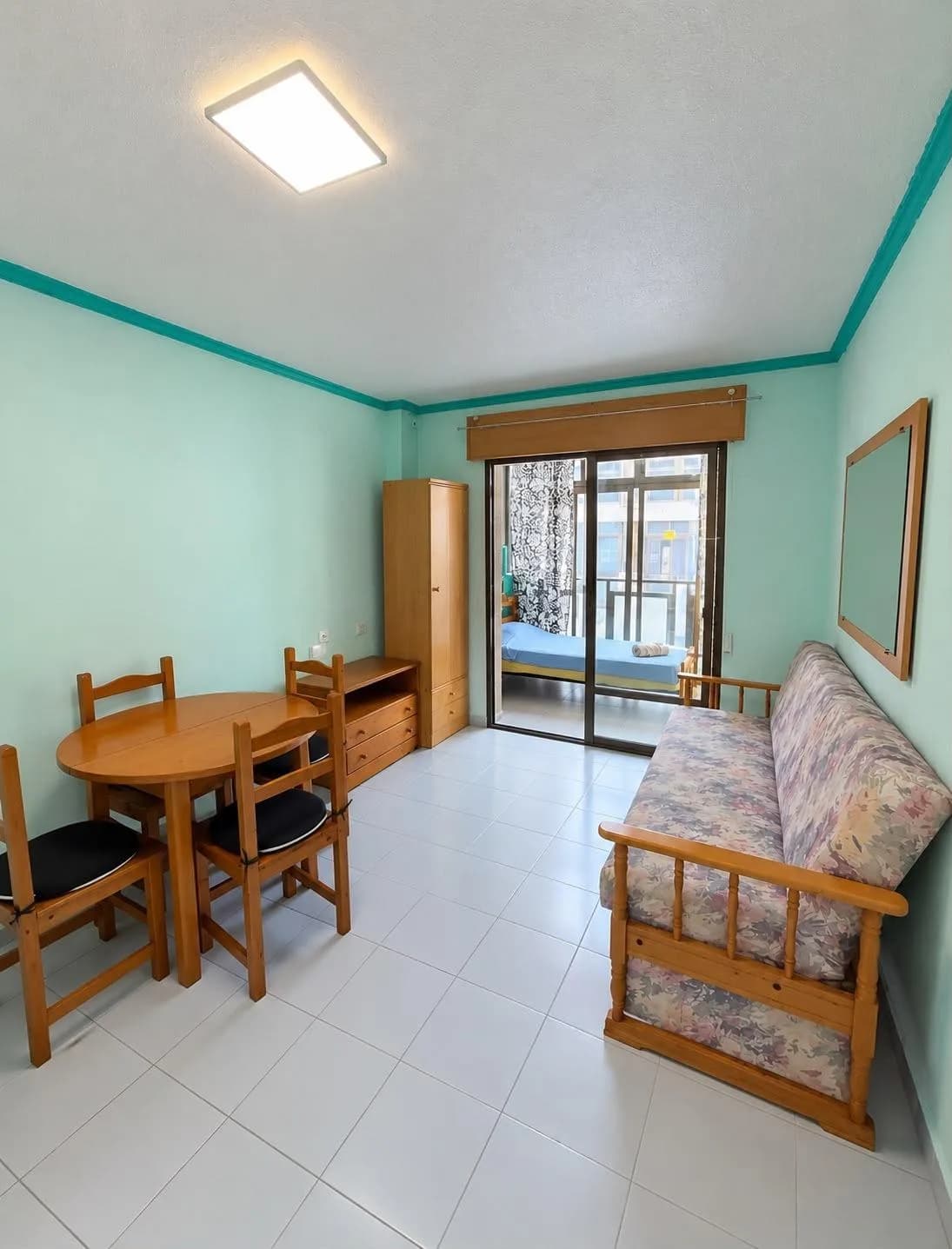 1 Bedroom Apartment for Sale in Torrevieja, Alicante - Image 2