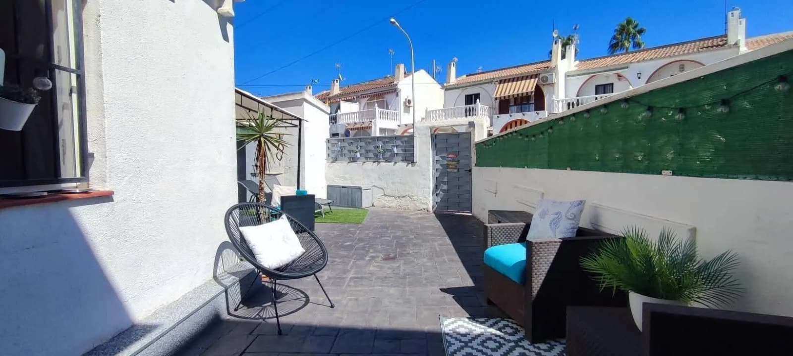 Apartment met 2 slaapkamers te koop in Torrevieja, Alicante - Image 2