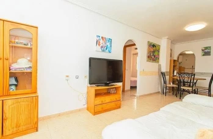 Apartment de 3 chambres à vendre à Torrevieja, Alicante - Image 3