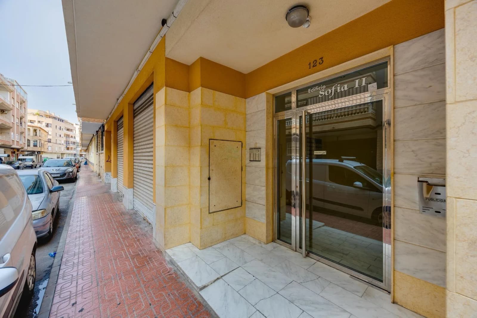2 Bedroom Apartment for Sale in Torrevieja, Alicante - Image 7