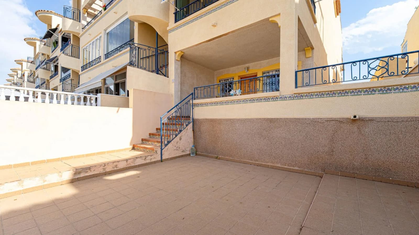 Apartment de 2 dormitorios en venta en Orihuela Costa, Alicante