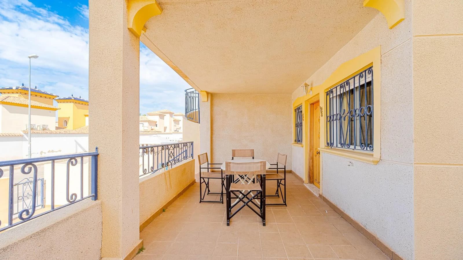 Apartment de 2 dormitorios en venta en Orihuela Costa, Alicante - Image 3