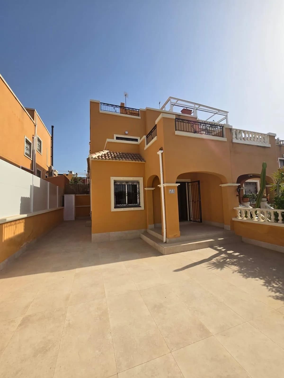 Villa de 3 chambres à vendre à Orihuela Costa, Alicante - Image 2