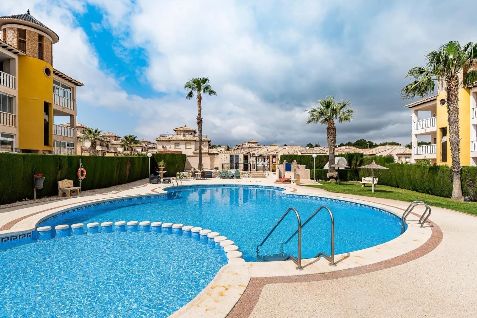 Villa de 2 chambres à vendre à Orihuela Costa, Alicante