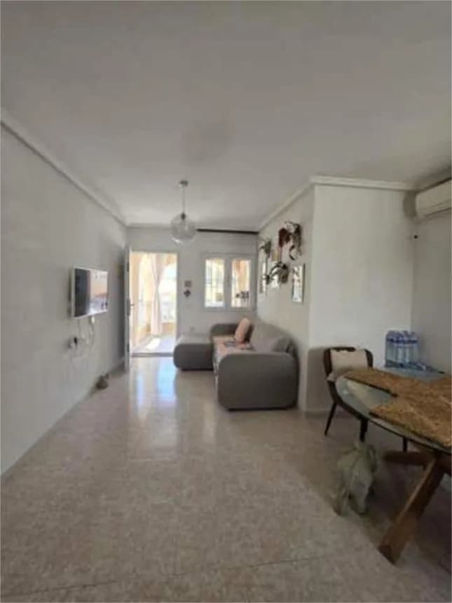 Apartment de 2 chambres à vendre à Torrevieja, Alicante - Image 3