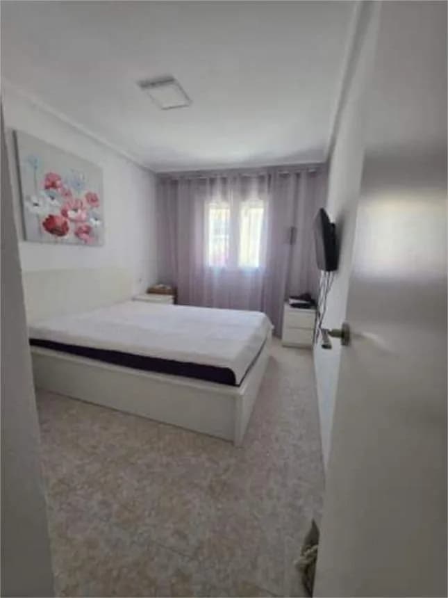 Apartment de 2 chambres à vendre à Torrevieja, Alicante - Image 4