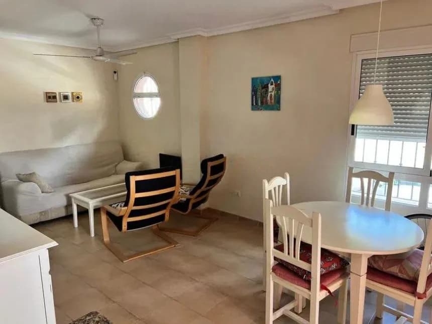 Bungalow de 2 chambres à vendre à Orihuela, Alicante - Image 2