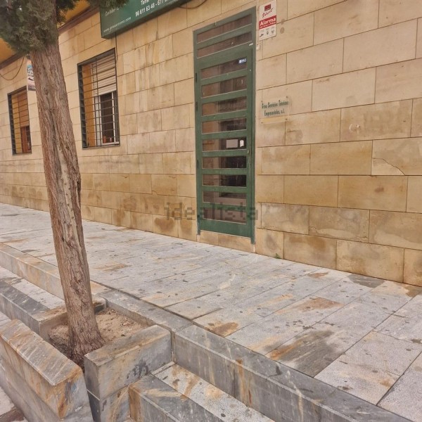 image23