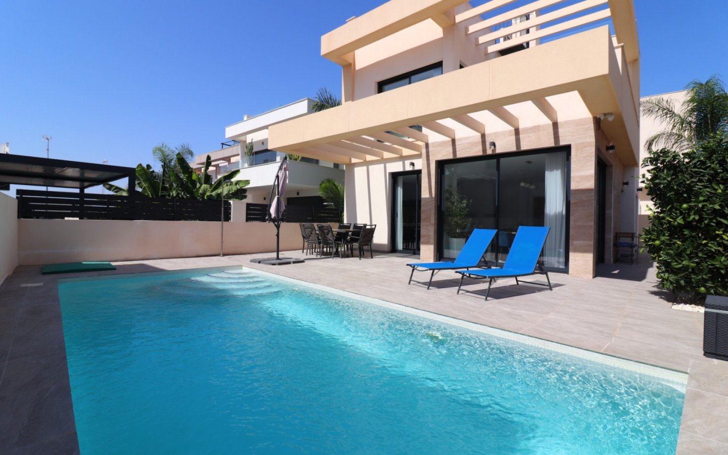 detached Villa in Los Montesinos