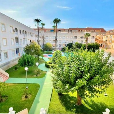 Godisa-XVI-piscina