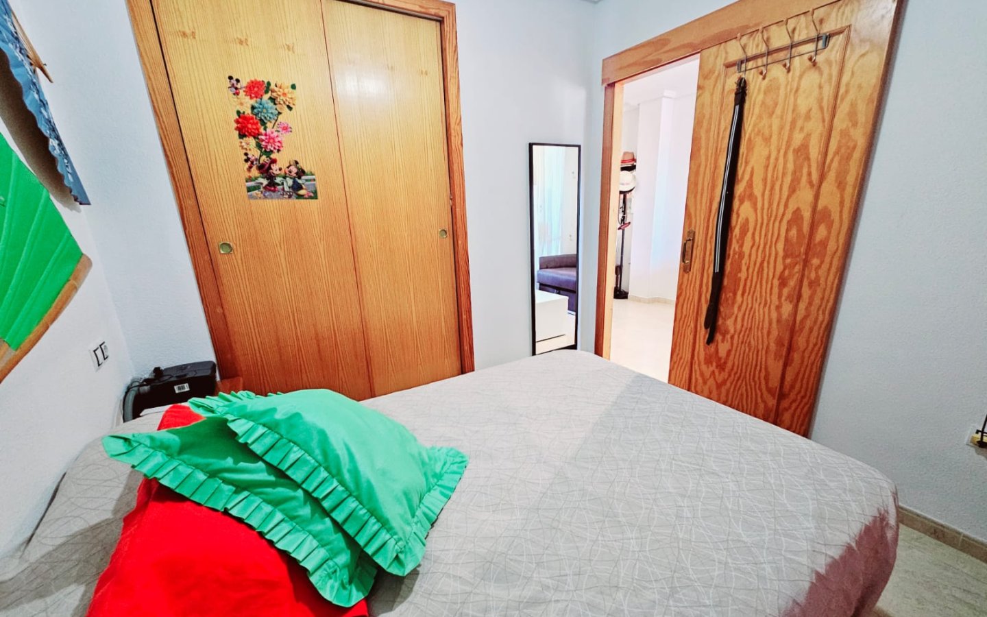 99b50b13-443d-4d27-8651-54f92d871533