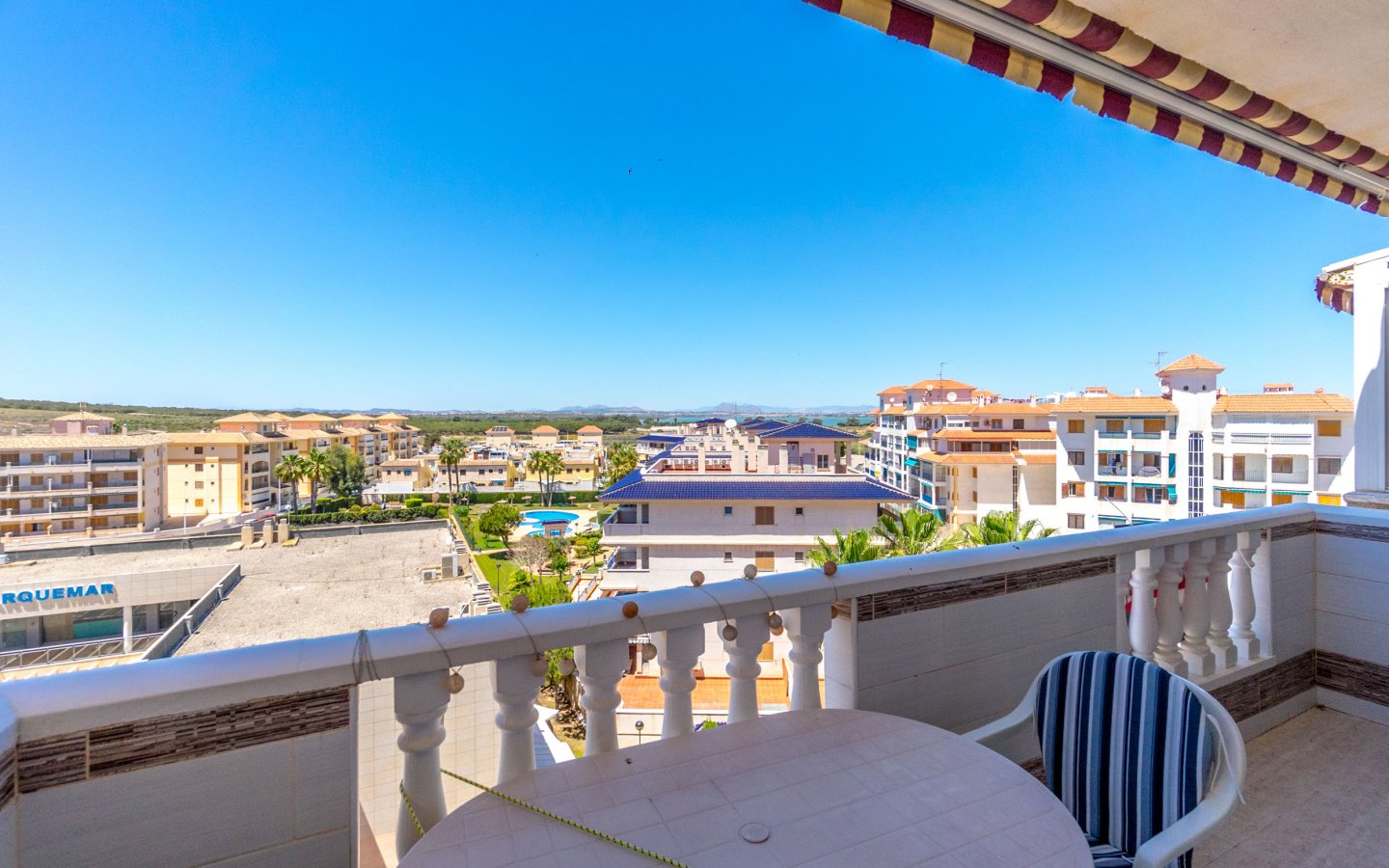 Balcony_1