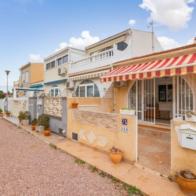 MAY 17656, town house la Siesta Torrevieja