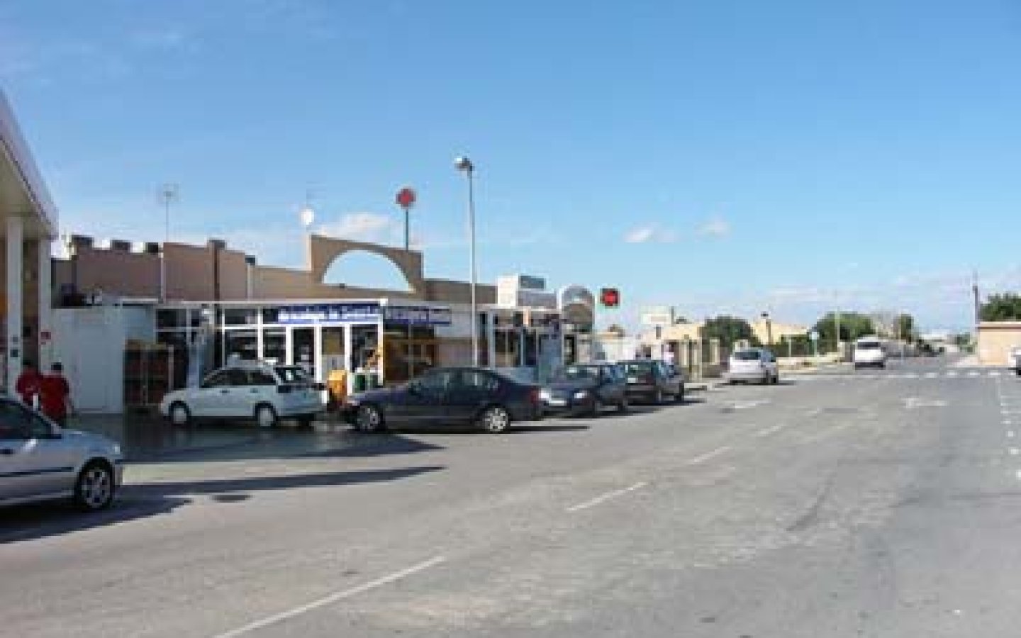 lasiestacommercial3 lasiestacommercial3