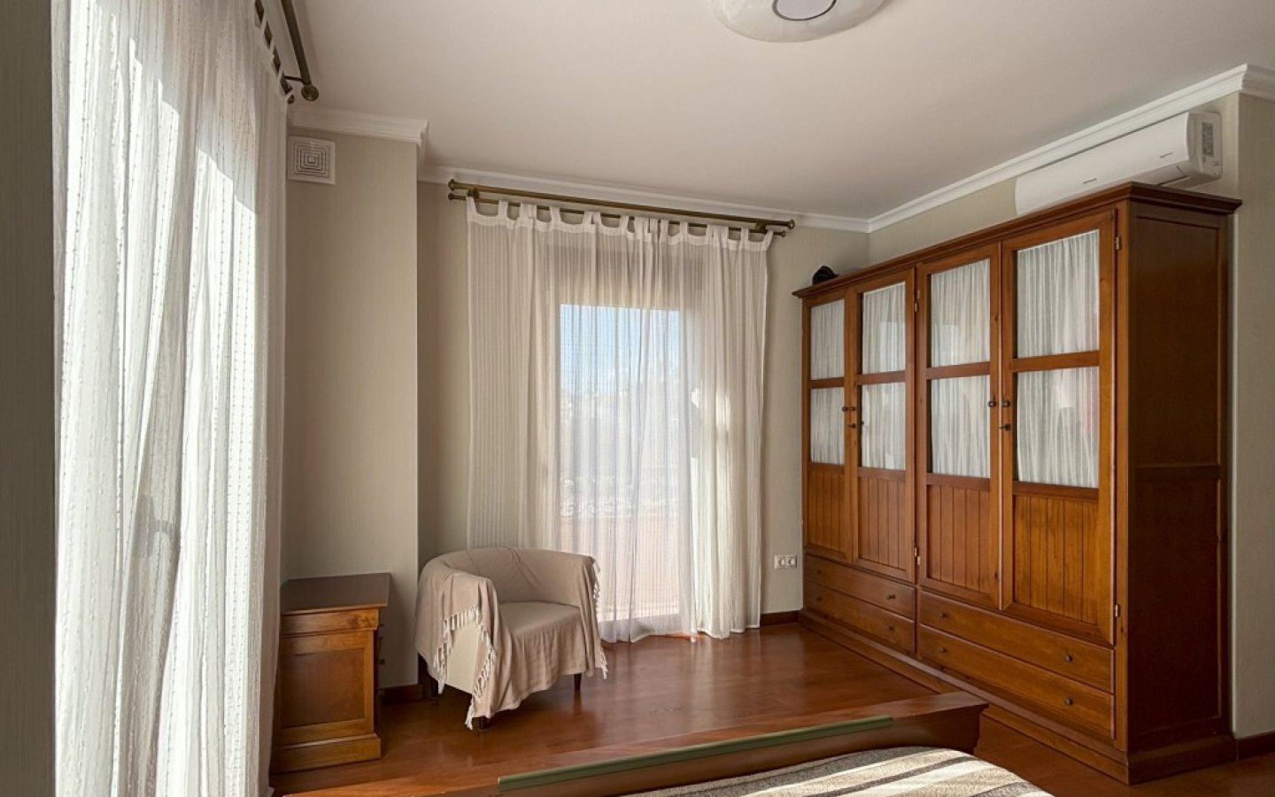 full_1464916_64811977 full_1464916_64811977