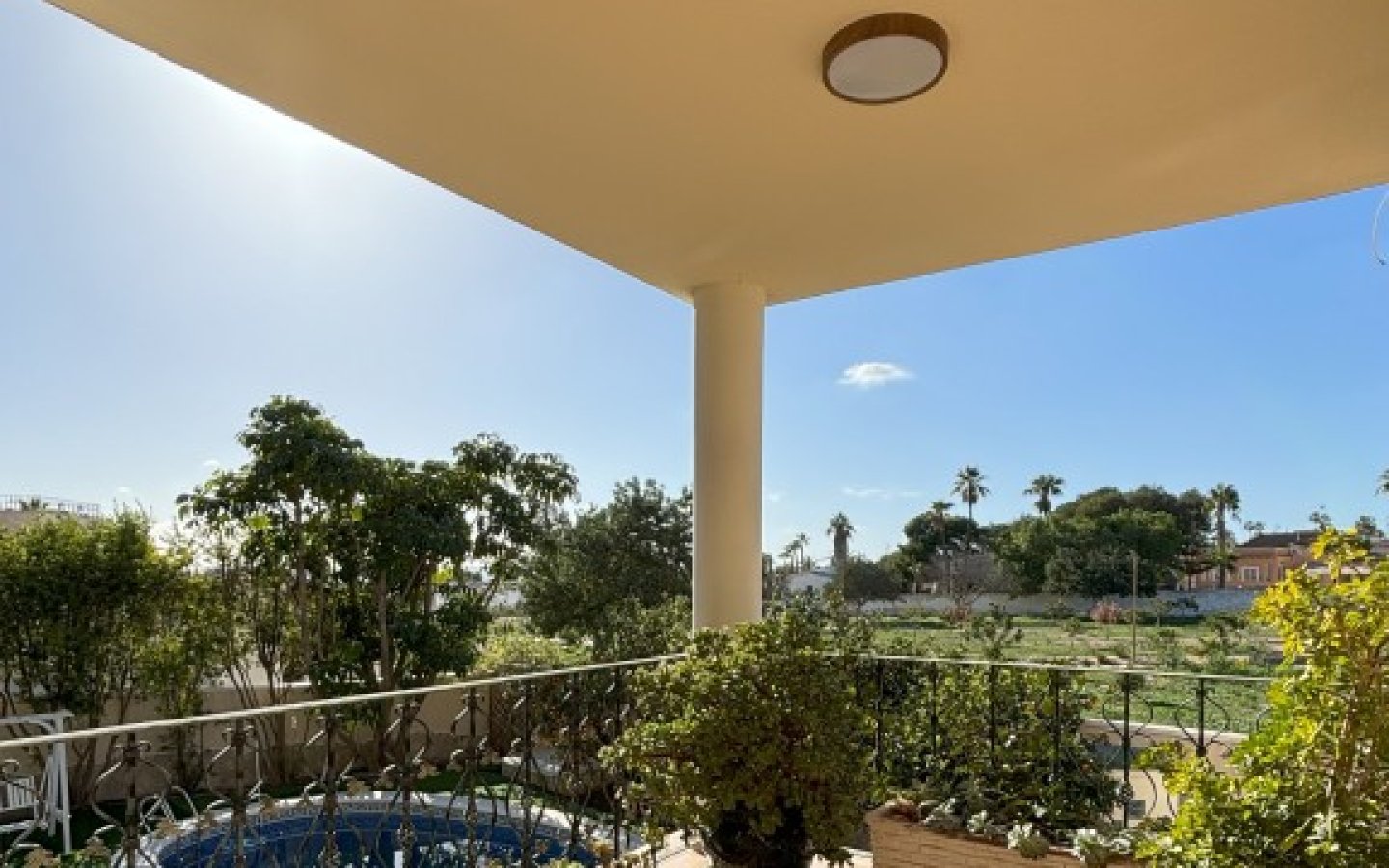 full_1464916_64811990 full_1464916_64811990