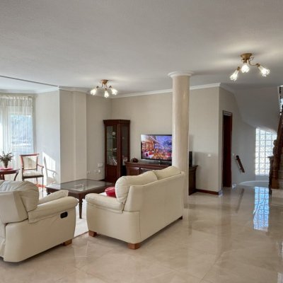 full_1464916_64811981