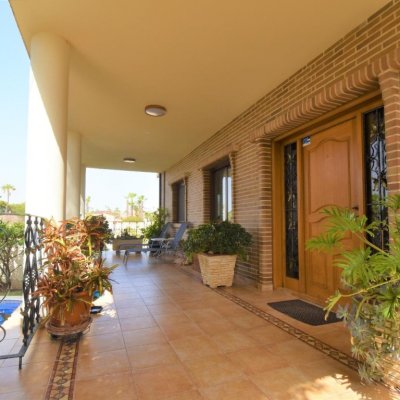 AFR-210165, Villa -luxery- Quesada